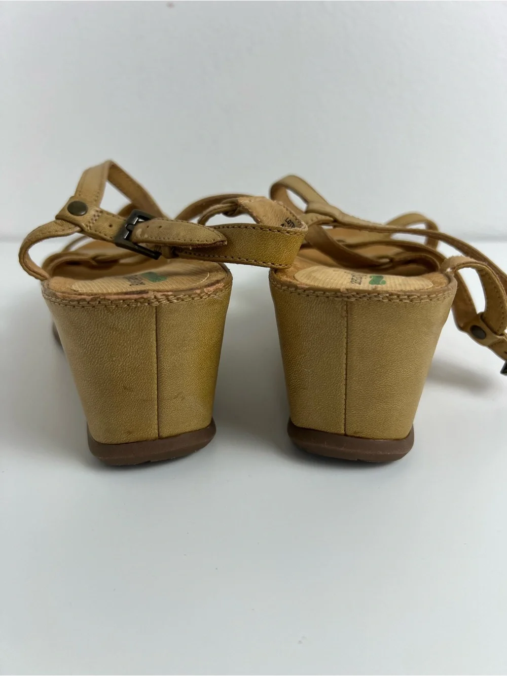 Baretraps Lotti Womens 11‎ Tan Strappy Wedge Sandals Memory Foam Comfort Shoes